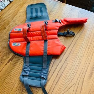 Outward Hound Raise the Woof  Dog Vest Life Jacket